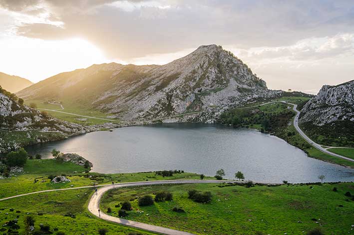 Lagos de Covadonga y Picos de Europa